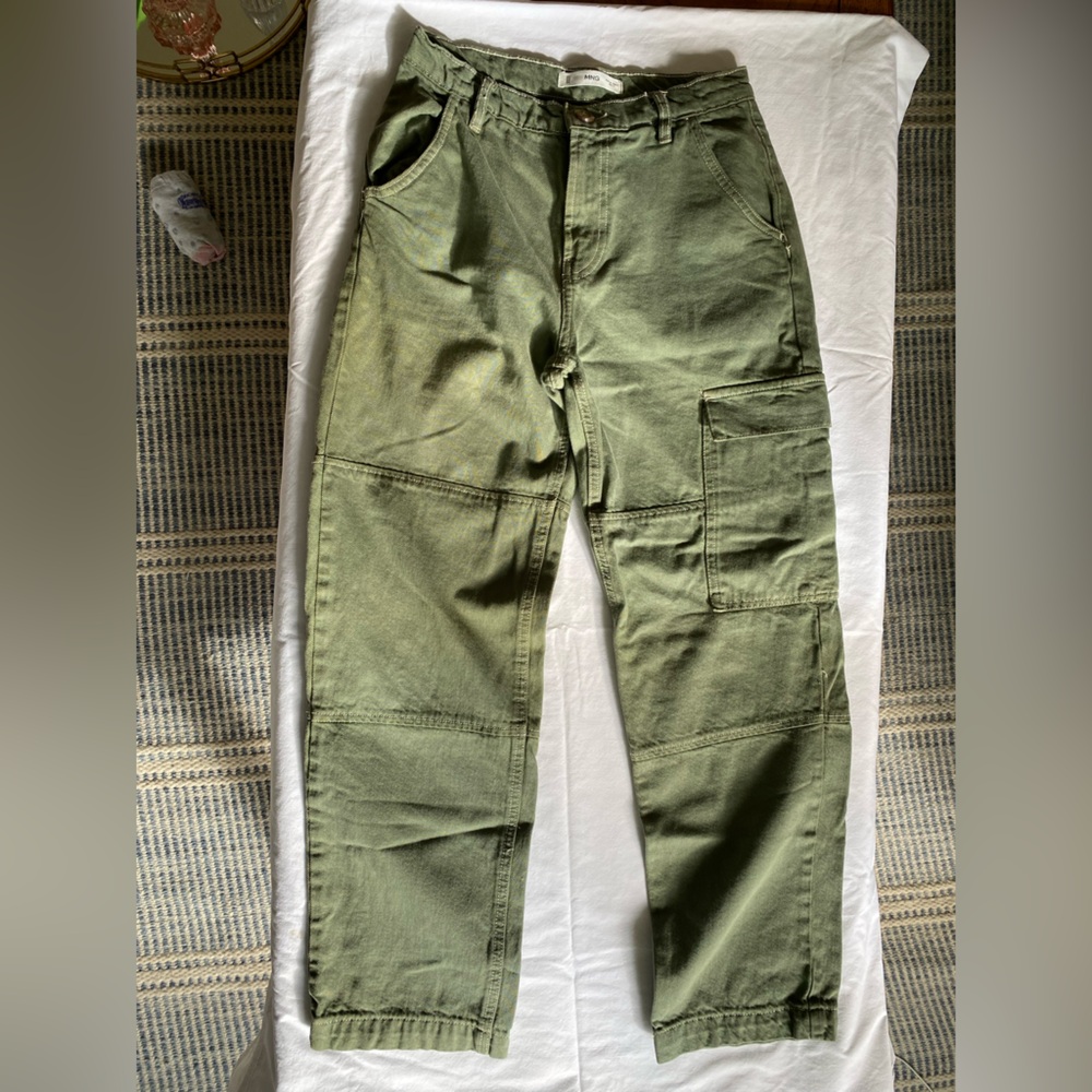 Mango Green Cargo Pants Relaxed Fit